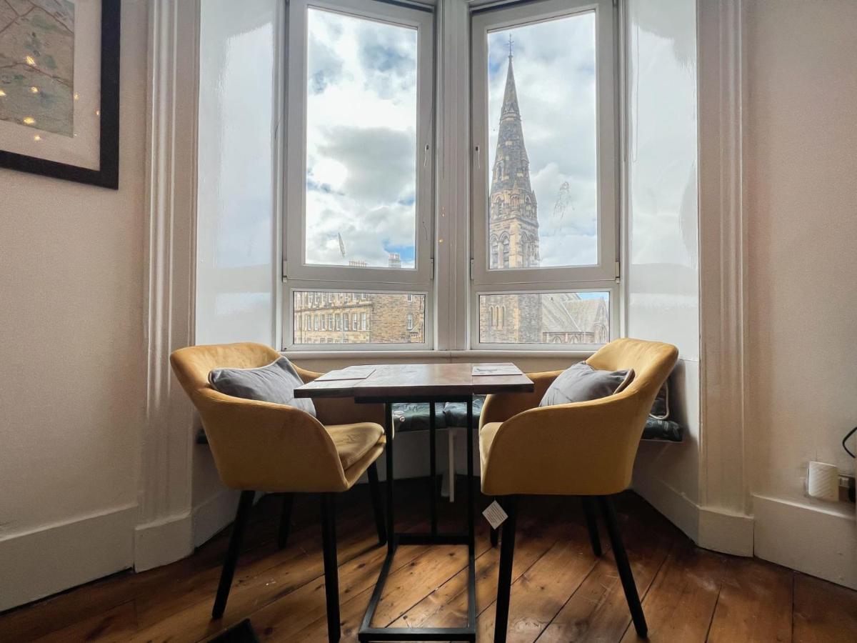 Bohemian 1Br Flat In Abbeyhill Apartment เอดินบะระ ภายนอก รูปภาพ